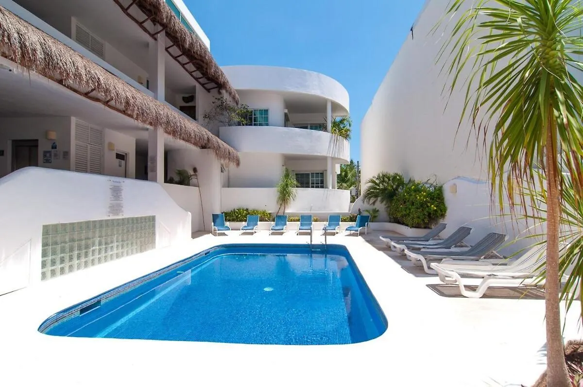 Lovely 4 Bedroom Condo In The Heart Of Downtown Playa del Carmen