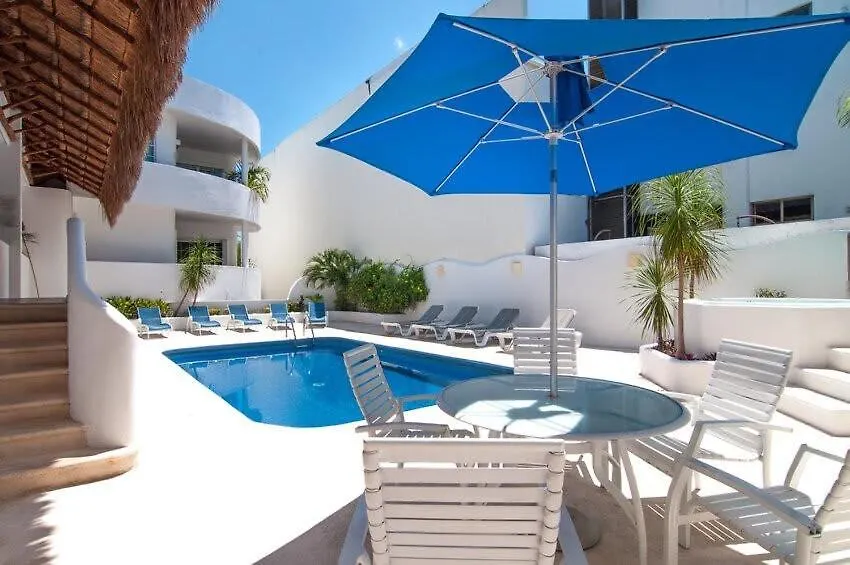 Lovely 4 Bedroom Condo In The Heart Of Downtown Playa del Carmen