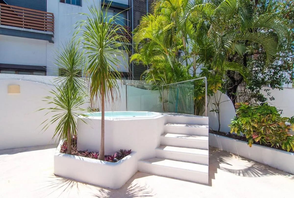 Apartment Lovely 4 Bedroom Condo In The Heart Of Downtown Playa del Carmen