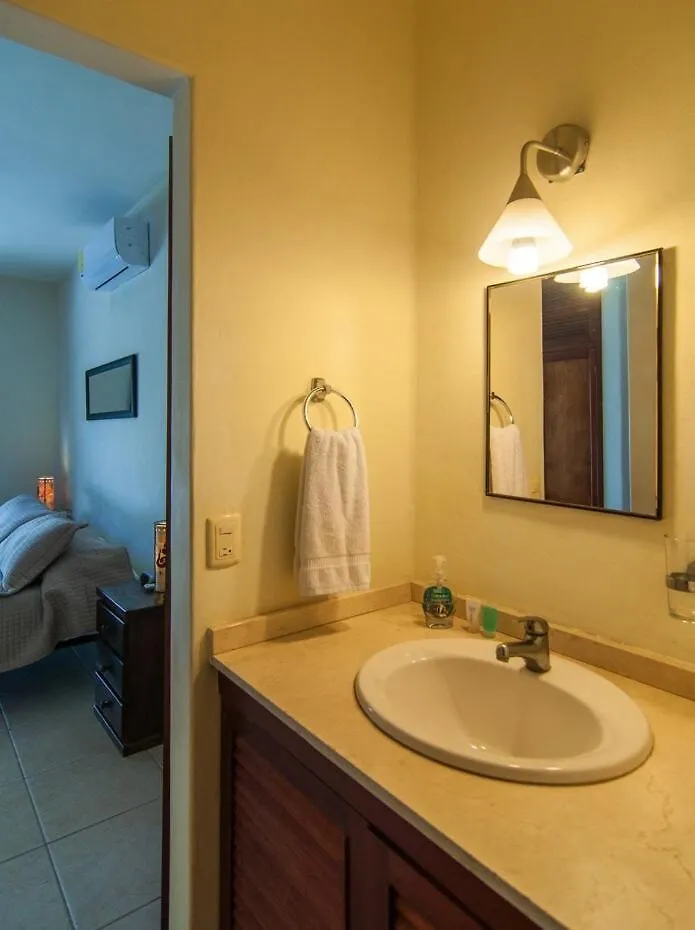 Apartment Lovely 4 Bedroom Condo In The Heart Of Downtown Playa del Carmen