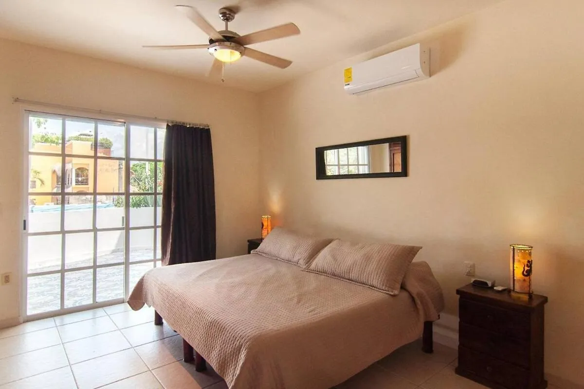 Apartment Lovely 4 Bedroom Condo In The Heart Of Downtown Playa del Carmen